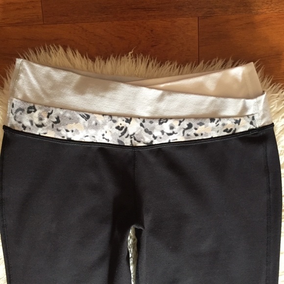 Lululemon Astro Pant - Picture 4 of 8